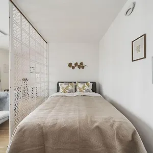 city-sky-studio-mit-balkon.vienna-besthotels.com/